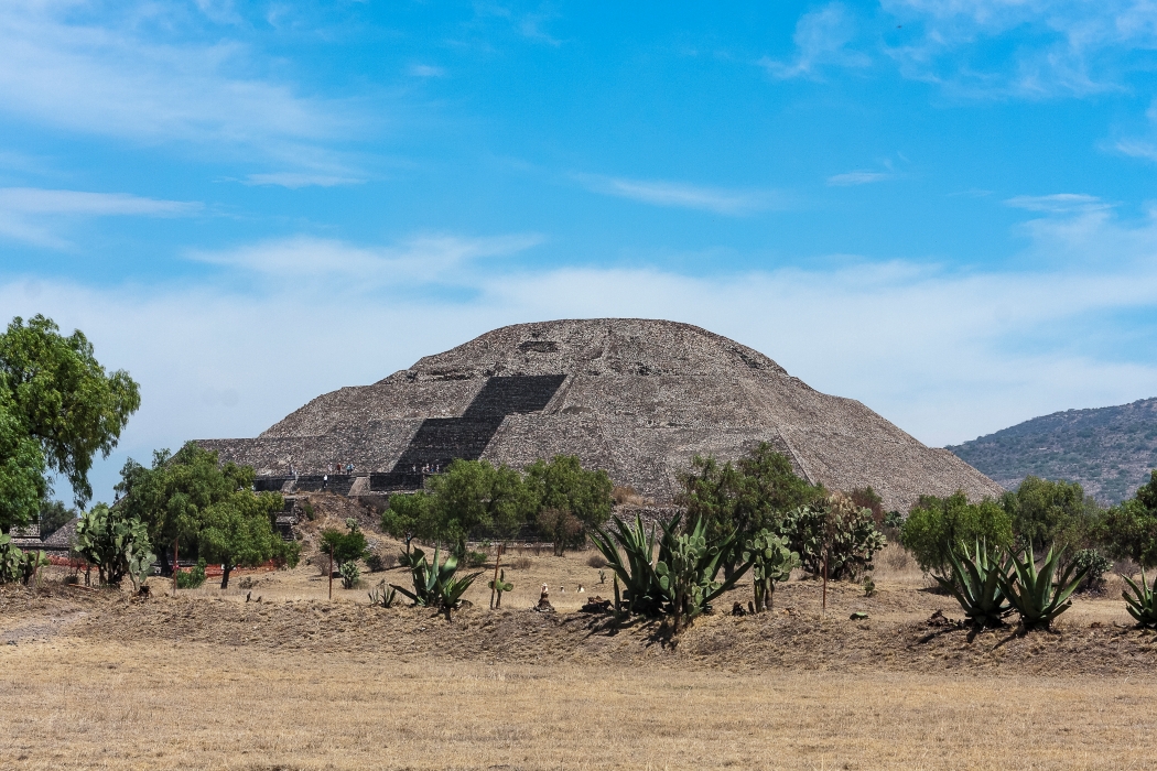 07/04/2014-Puebla(Mexique)-Site de Teotihuacan-->Temple du solei