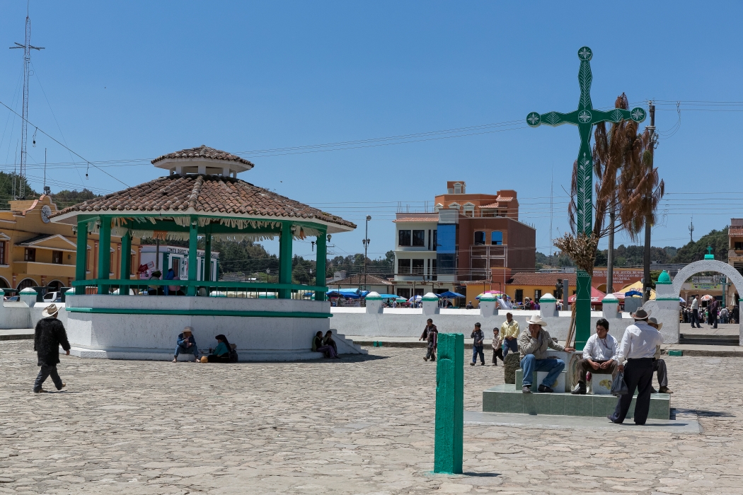 10/04/2014-Village de San Juan Chamula (Mexique)-Sur la place