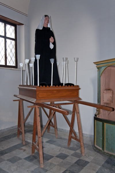 201009-Sicile-5006-p4.jpg - 22/09/2010-Castiglione(Sicile)-->La vierge noire