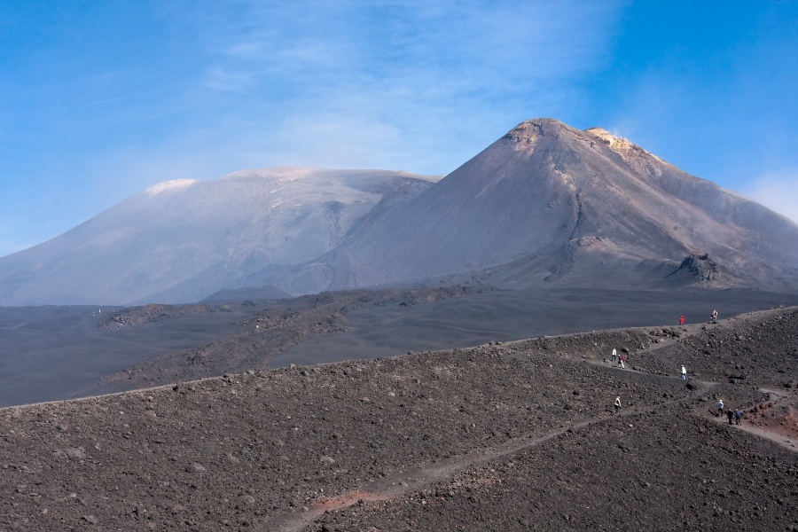 201009-Sicile-2311-p4.jpg - 21/09/2010-Etna(Sicile)-En haut-->Le cratère central