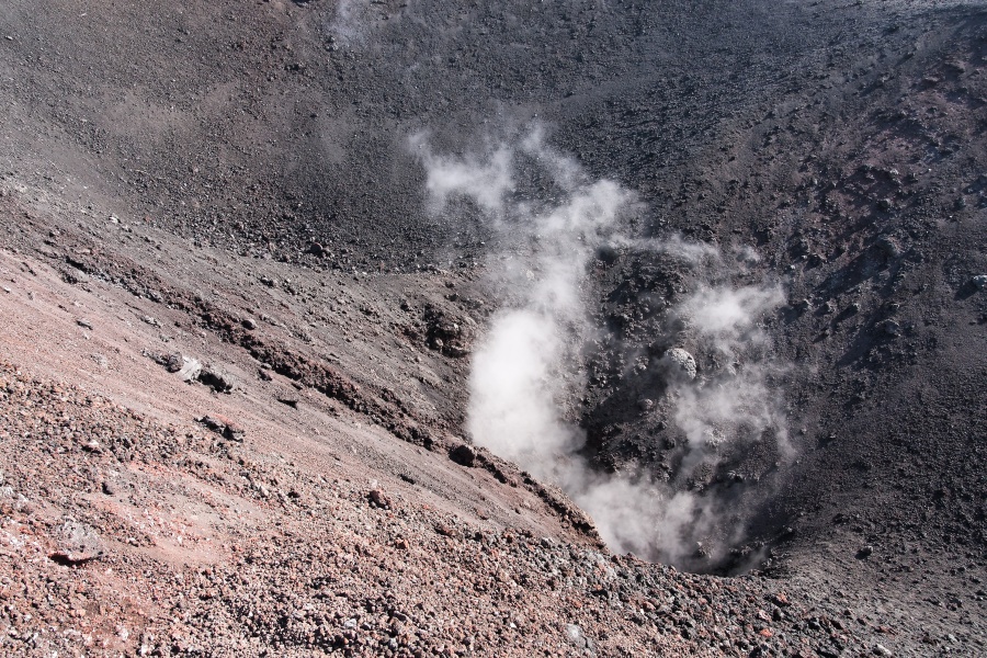 201009-Sicile-2325-p4.jpg - 21/09/2010-Etna(Sicile)-En haut