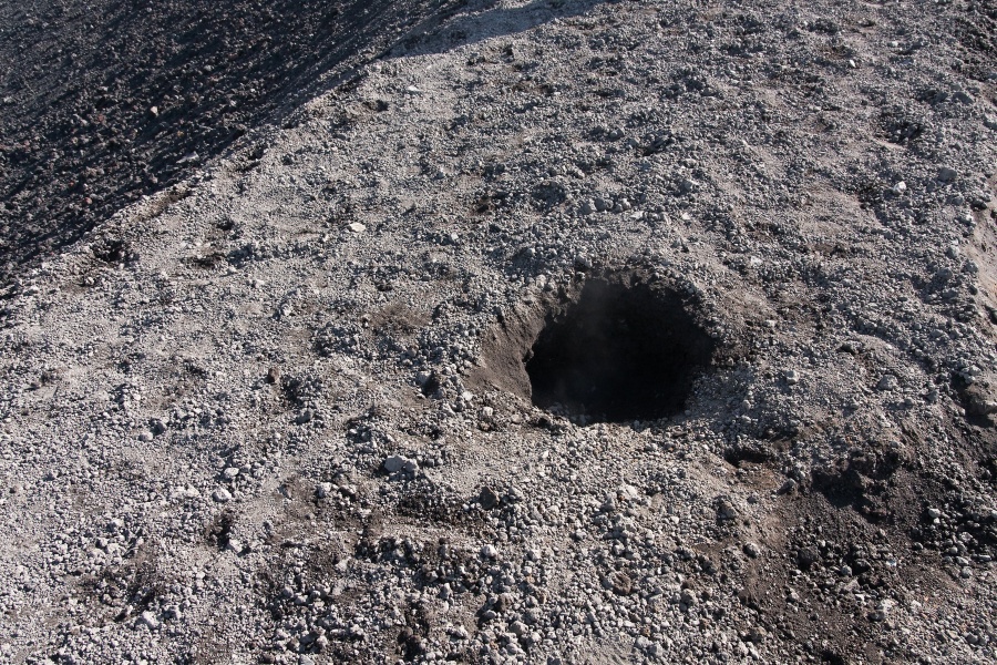 201009-Sicile-2332-p4.jpg - 21/09/2010-Etna(Sicile)-En haut