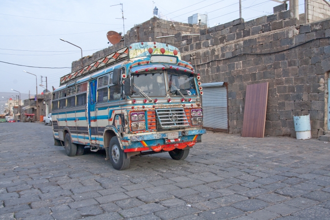 20090308-1204p4.jpg - 08/03/2009-Syrie-Chabha-->Bus syriens