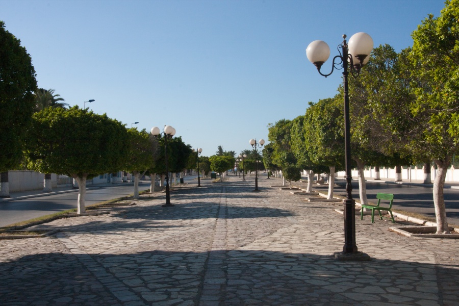 201008Tunisie-5042-p4.jpg - 2010/08-Nabeul (Tunisie)-Un dimanche tunisien