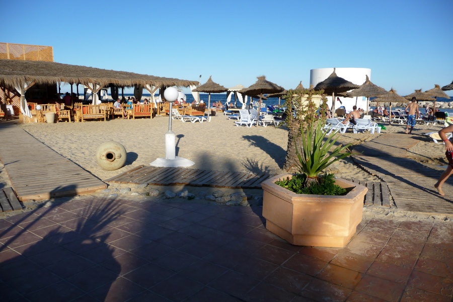 201008Tunisie-8005-pz.jpg - 2010/08-Nabeul (Tunise) - L'hotel